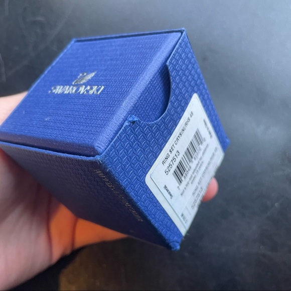 💍Swarovski Crysini Ring Set (SIZE 4!!!!) ✨ - Picture 7 of 7